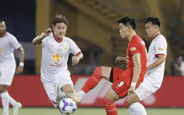 V-League 2026-2027: Đình Bắc tỏa sáng trong chiến thắng ra quân của CLB CAHN