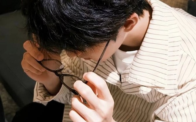 Nam sinh viên 19 tuổi đột nhiên phát hiện nhiễm HIV, cách anh bị lây nhiễm khiến nhiều người trẻ "lạnh sống lưng"