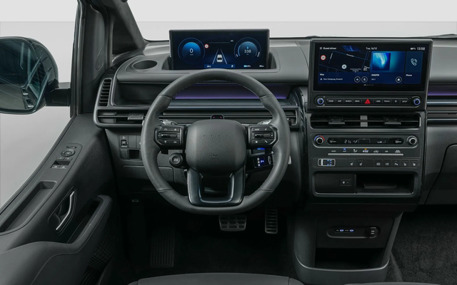 Hyundai Staria thuần điện ra mắt: Dài hơn 5,2 m, chở 9 người, đi gần 450 km/sạc