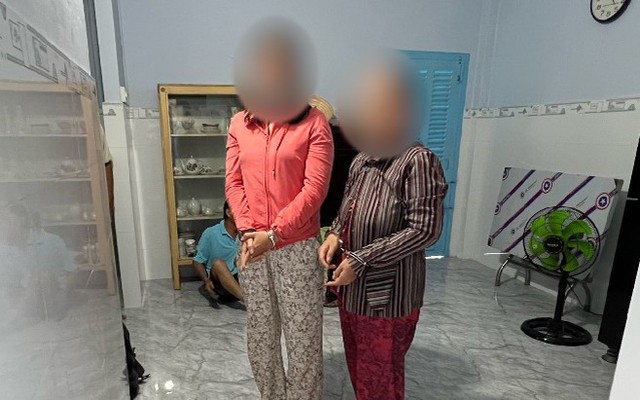 Bắt người phụ nữ ghi lô đề và con dâu SN 1999
