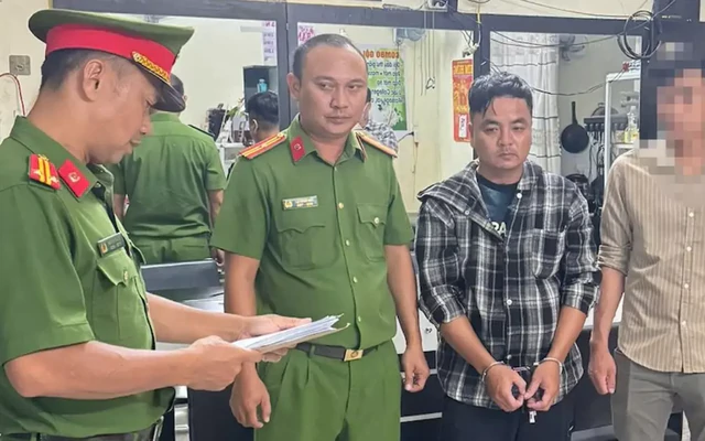 Khởi tố nhóm đối tượng bắt giữ người trái phép để ép viết giấy nợ
