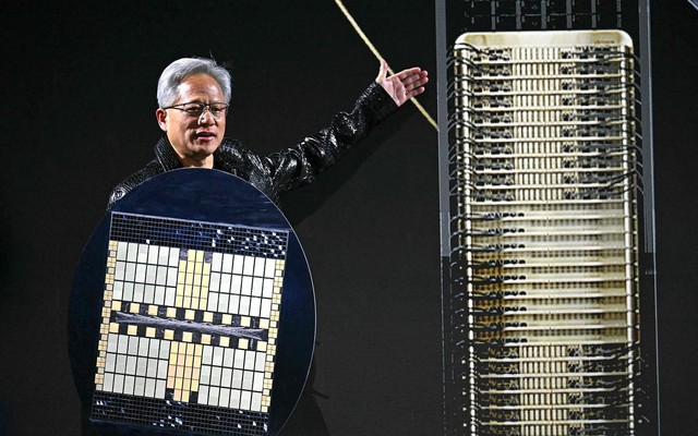 CEO NVIDIA Jensen Huang chúc mừng OpenAI, nói AGI đã đến: Không quên nhắc mọi người GPT-6 được huấn luyện trên chip AI nào