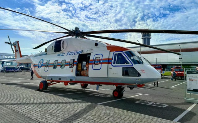 Rostec tự hào giới thiệu trực thăng Mi-38PS Arctic với tầm bay lập kỷ lục