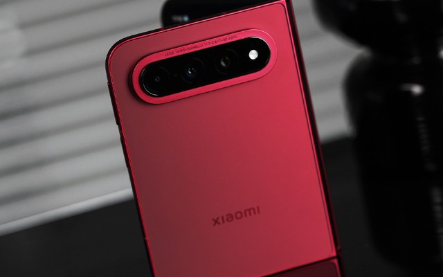 Xiaomi "đánh úp" Apple ngày trước ngày ra mắt iPhone mới