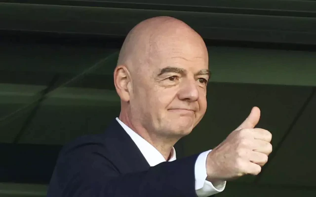 Chủ tịch FIFA bị khiếu nại về cách điều hành lịch thi đấu bóng đá nữ