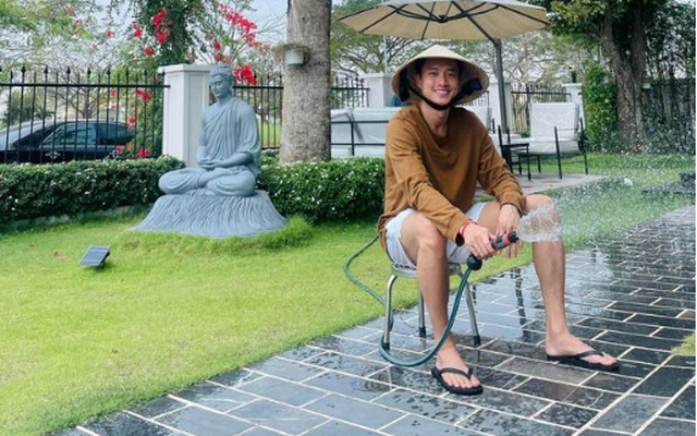 Tình hình hiện tại của nam diễn viên miền Tây đi bán mì 10 năm