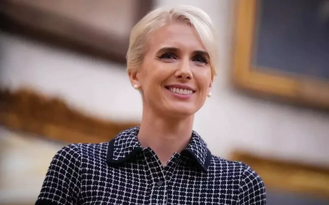 Tổng thống Mỹ Trump gây xôn xao vì tặng số tiền 'khủng' cho trợ lý thân cận