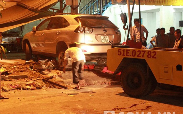 TP.HCM: "Xe điên" làm loạn trên phố, hai cha con chết thảm