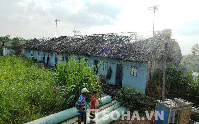 TP.HCM: "Bà hỏa" thiêu rụi 11 phòng trọ