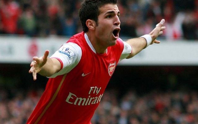 Bạc tình Arsenal, Fabregas quên ngày đặc biệt với Pháo thủ