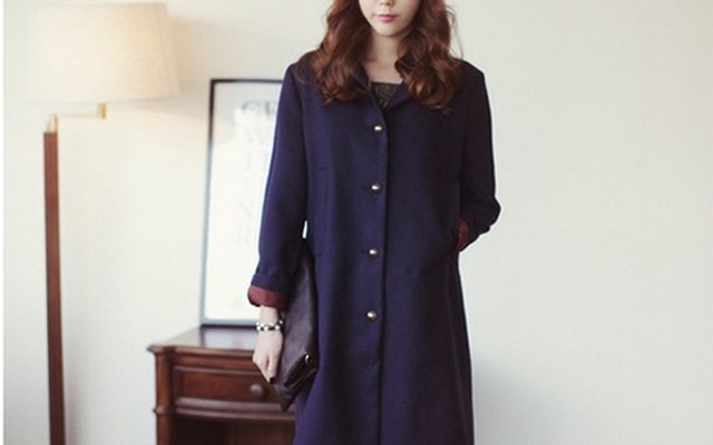 Trench coat và váy liền - bộ đôi hoàn hảo cho dịp Tết