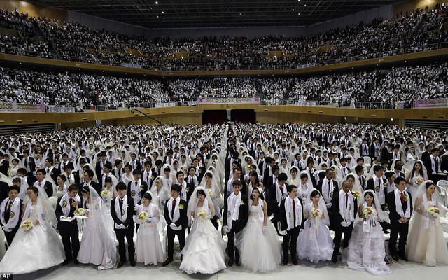 Hàn Quốc: Đám cưới tập thể khổng lồ với 3.500 cặp đôi