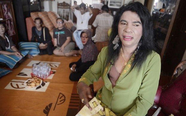 'Tổ ấm' của người già chuyển giới tại Indonesia