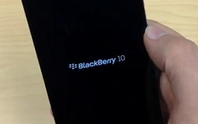 Lộ diện khách Vip đặt 1 triệu chiếc BlackBerry 10