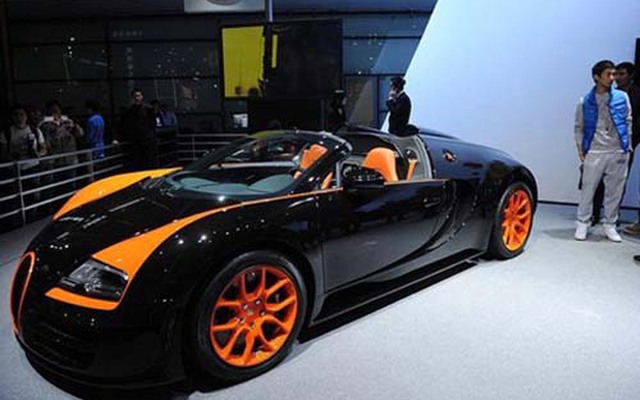 Thiếu gia 'chơi ngông' tậu xe Bugatti hơn 130 tỷ