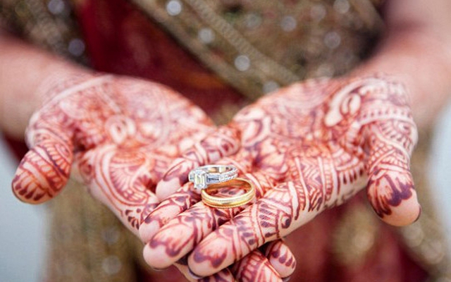 Ấn Độ: Chính quyền ép 450 cô dâu kiểm tra trinh tiết
