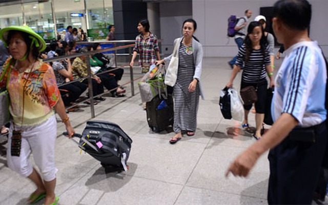 701 du khách Việt bị giam lỏng, đói khát ở Thái Lan