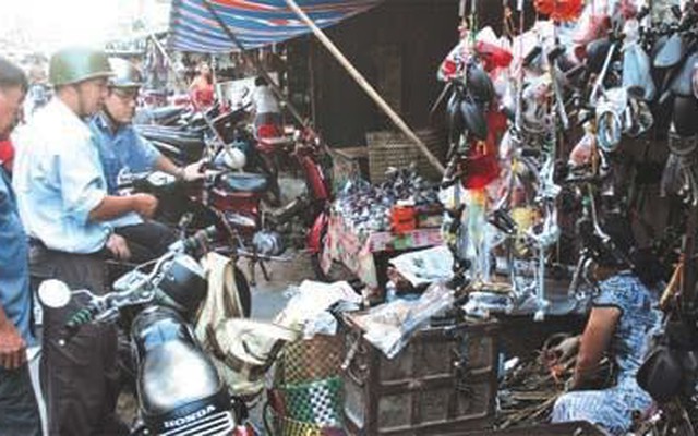 Chợ 'luộc' đồ xe nổi tiếng nhất Sài Gòn