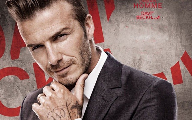 Chuyện lạ: Beckham "học" đọc sách cùng con gái Harper Seven