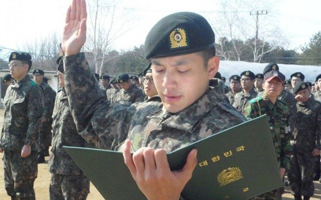 Bộ Quốc phòng Hàn phạt thẳng tay 8 lính nghệ sĩ phạm luật