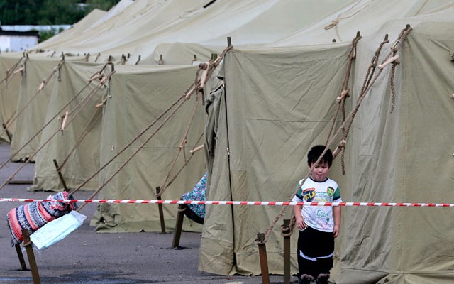 Cuộc sống bên trong khu lều tạm của người Việt ở Nga