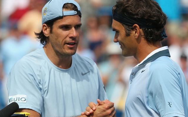 Federer ngược dòng vào Tứ kết Cincinnati Masters 2013