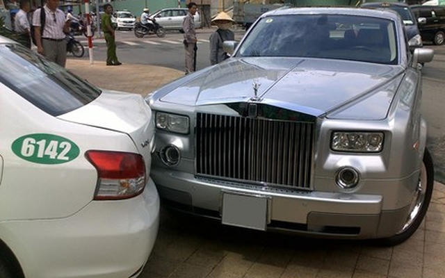 Những 'đại gia' Rolls-Royce gặp hạn vào tù
