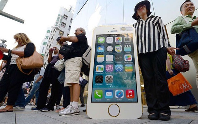 Kỷ lục 9 triệu iPhone 5S và 5C bán ra sau 3 ngày lên kệ