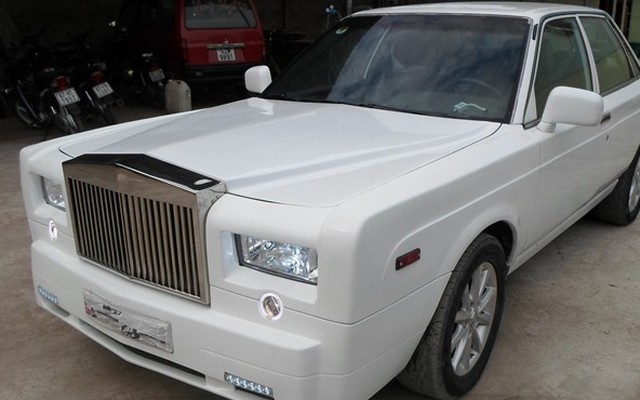 Xem mặt Rolls-Royce Phantom giá 300 triệu ở Sài Gòn