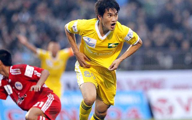 Công Vinh ghi danh vào lịch sử V-League