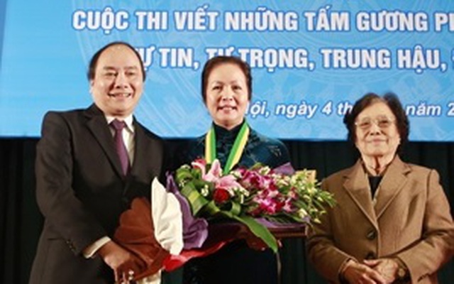 PGS.TS Bạch Khánh Hòa đoạt giải thưởng Kovalevskaia 2012