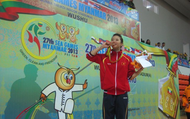 Khoảnh khắc Thúy Vi giành tấm huy chương đầu tiên tại SEA Games