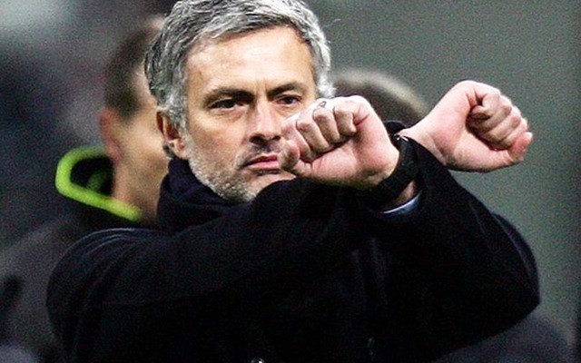 Jose Mourinho bị tố "học đòi" Messi trốn thuế