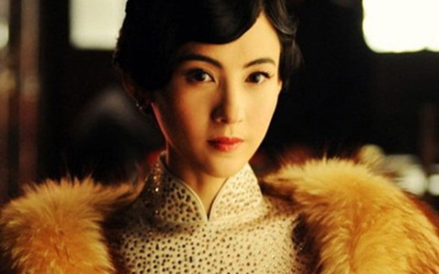 Trương Bá Chi được phong là "Nữ hoàng phim dở"