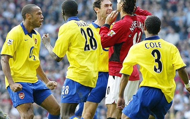 Man United vs Arsenal: Mười năm và dấu tích từ trận loạn đả