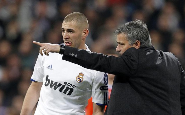 Mourinho lại săn tiền đạo: Lewandowski hoặc Benzema!