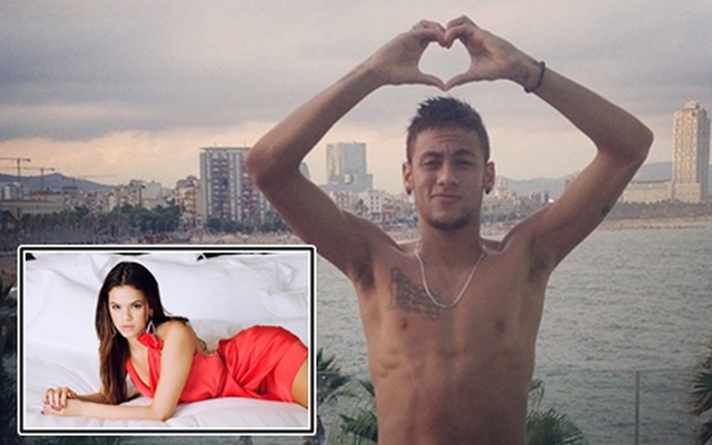 Neymar bán nuy, thể hiện tình yêu với bạn gái