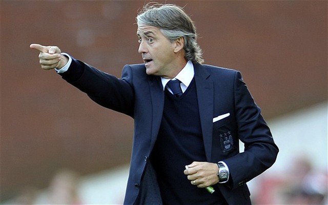 Mancini “khóc” bàn thắng việt vị của Man United