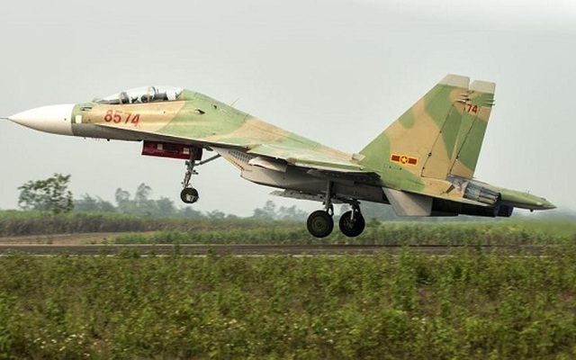 Việt Nam mua thêm 12 chiến đấu cơ đa năng Su-30MK2