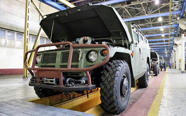 Đột nhập nơi chế tạo xe bọc thép Tiger của Nga