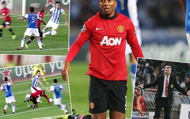 Ashley Young: Fan tẩy chay, David Moyes đòi phạt nặng