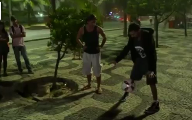 Màn ảo thuật không tưởng trên đường phố Brazil