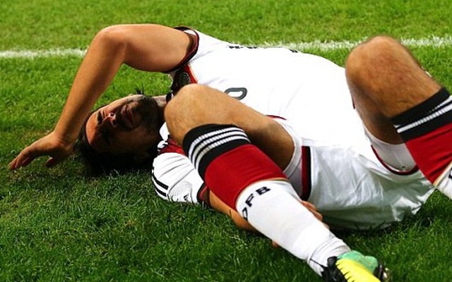 Mất Khedira, Real ngậm ngùi cầm tiền an ủi của FIFA