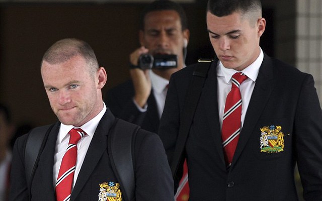 Viện cớ chấn thương, Rooney tính kế rút khỏi Man United?