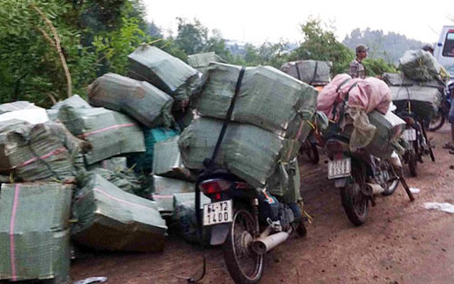 Nổ súng truy bắt nhóm buôn lậu thuốc lá