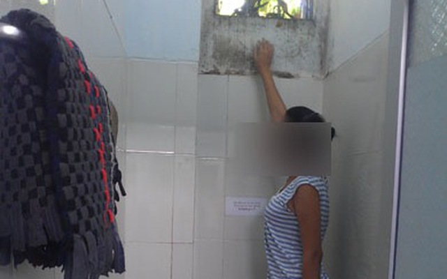 Phơi bày sự thật vụ cán bộ Đài TH đặt camera trong nhà vệ sinh nữ