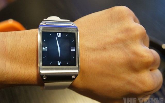 Cận cảnh Samsung Galaxy Gear: Chiếc đồng hồ thông minh không giống ai