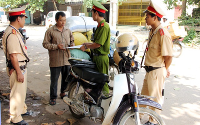 Đâm công an trọng thương vì ...không cho lập biên bản