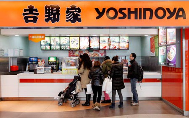 Chuỗi nhà hàng Yoshinoya bán thức ăn bẩn cho khách hàng