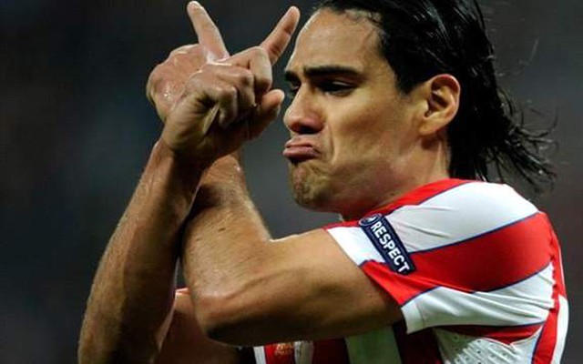 Falcao tỏa sáng, Atletico rộng cửa vào bán kết